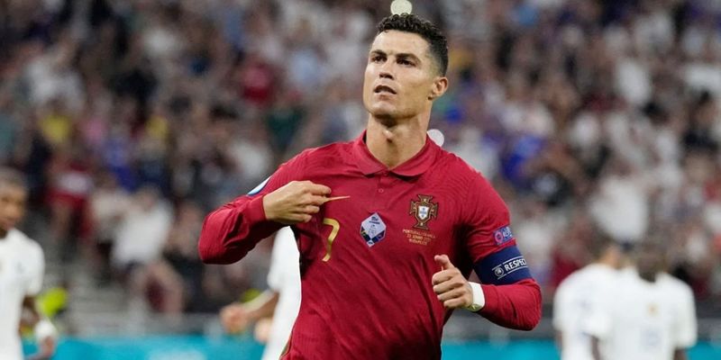 Ronaldo là cầu thủ ghi bàn nhiều nhất trong các kỳ Euro